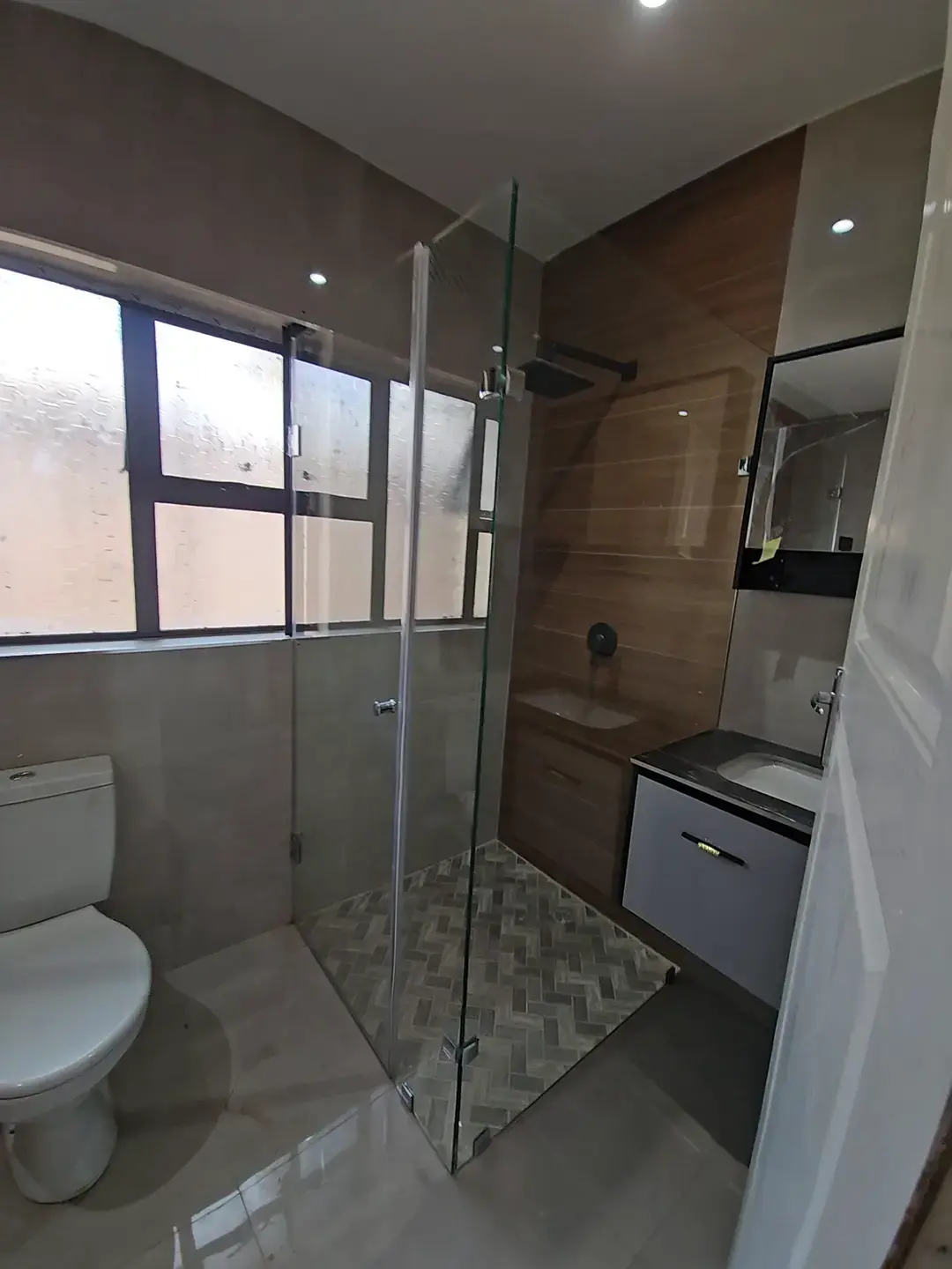 Shower Cubicle Installation